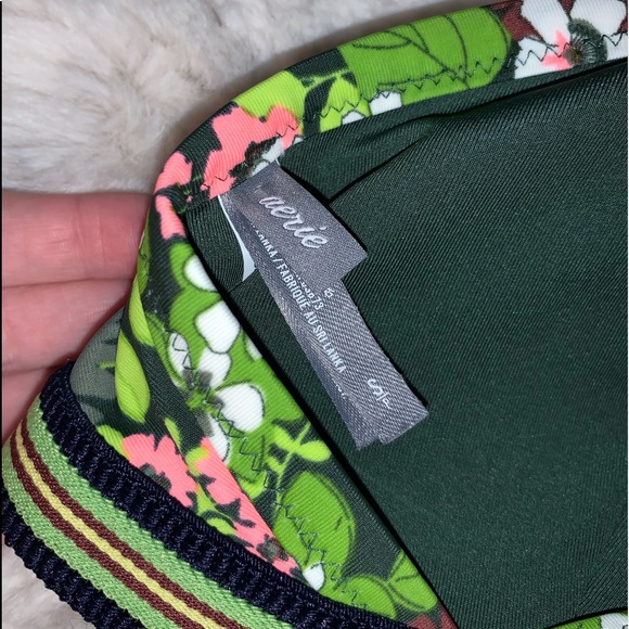 NWOT Aerie Green Floral Crossback Bikini Top - Picture 4 of 6